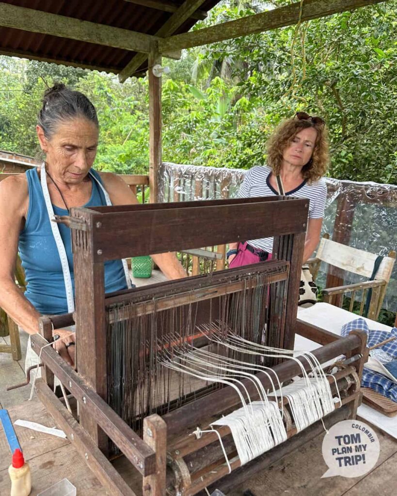 Arusi Pacific Coast Colombia - handicraft (2) (1)