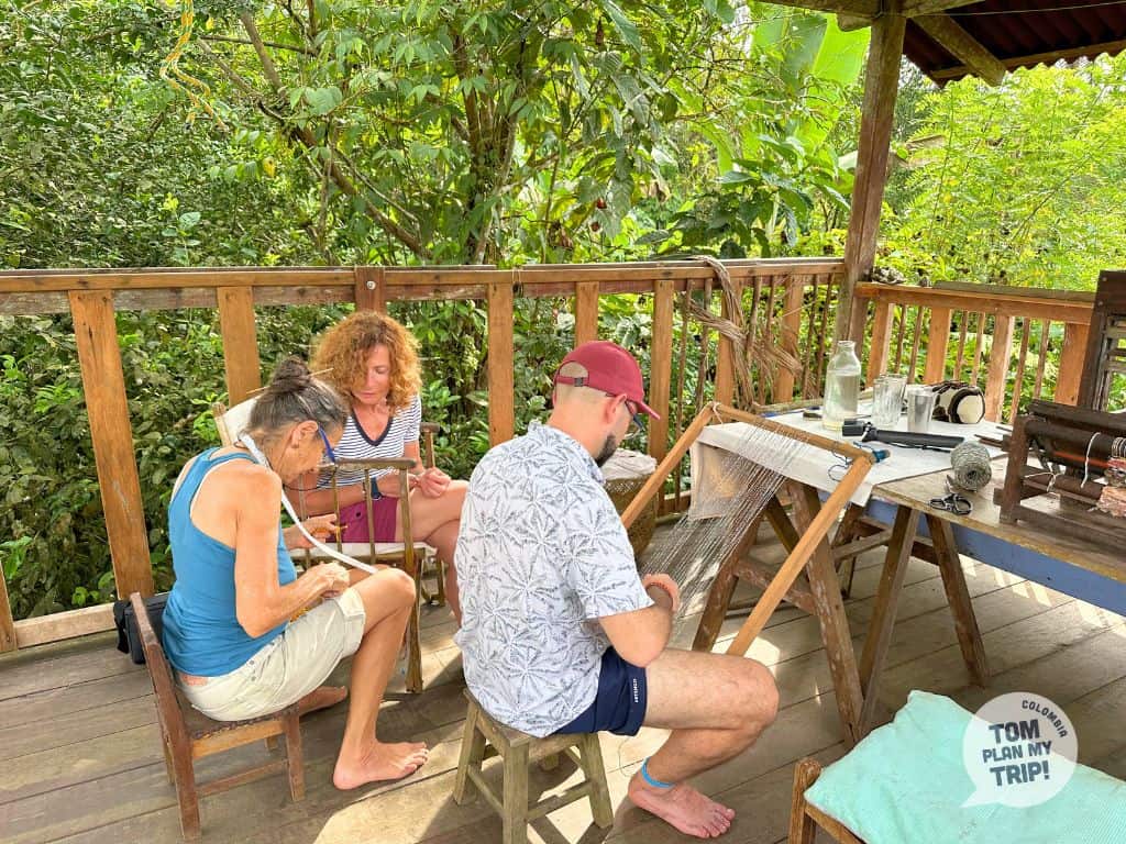 Arusi Pacific Coast Colombia - handicraft Tom (1)