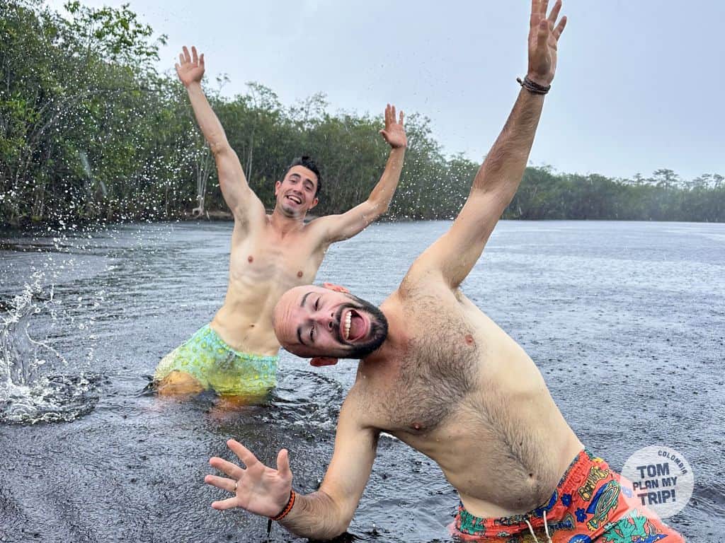 Caño San Joaquin Cerros de Mavecure Guanía Colombia - Amazon Gateway - Tom Adrien