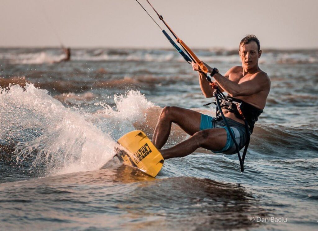 (Credito a) Kitesurfing Santa Veronica