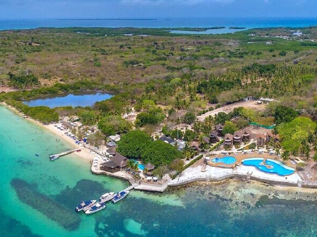 Isla Del Encanto Baru Day Trip