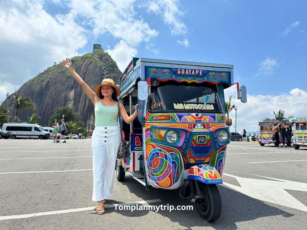 La piedra aleja tuktuk guatapé