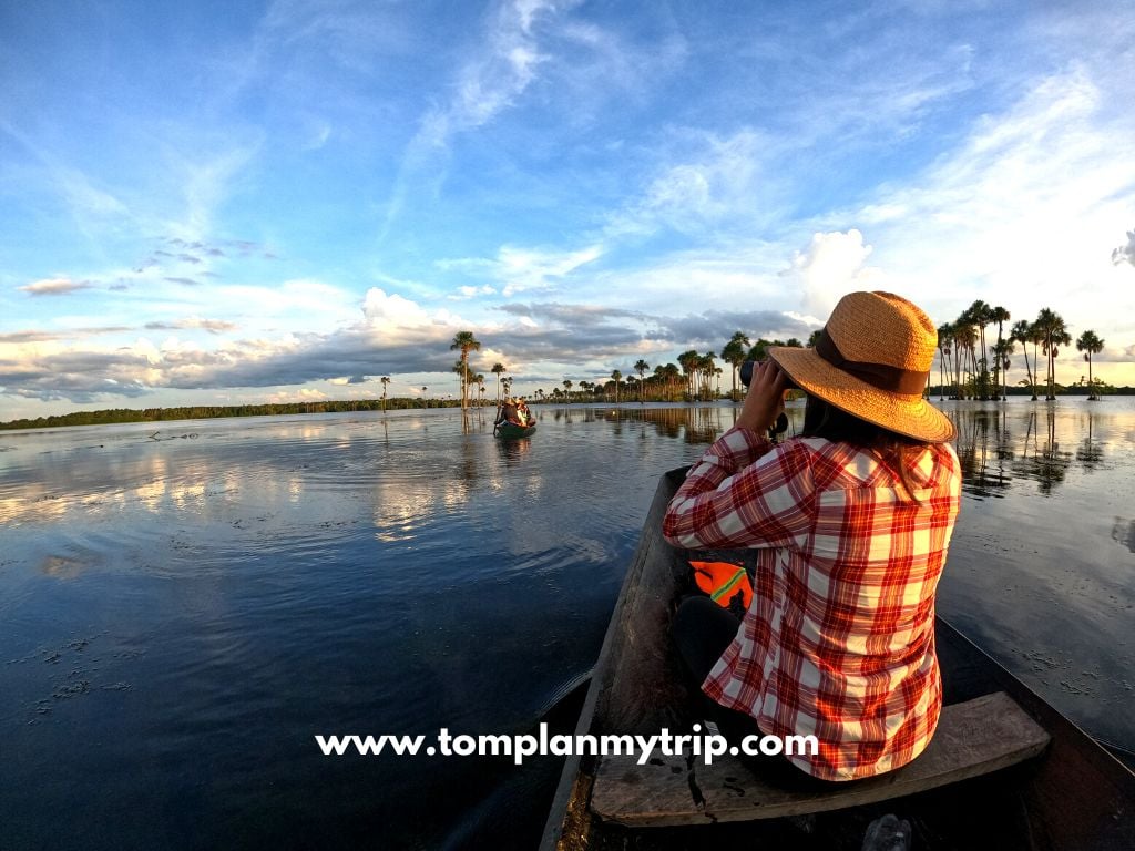 Los Llanos alta gracia boat lagoon aleja