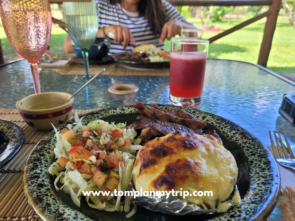 Los Llanos Hato Montana meal