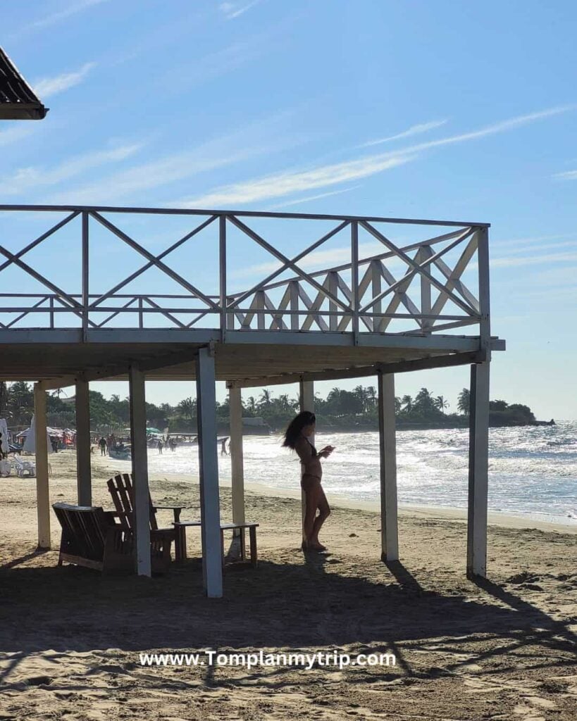 pLAYA LINDA tIERRA BOMBA (1)