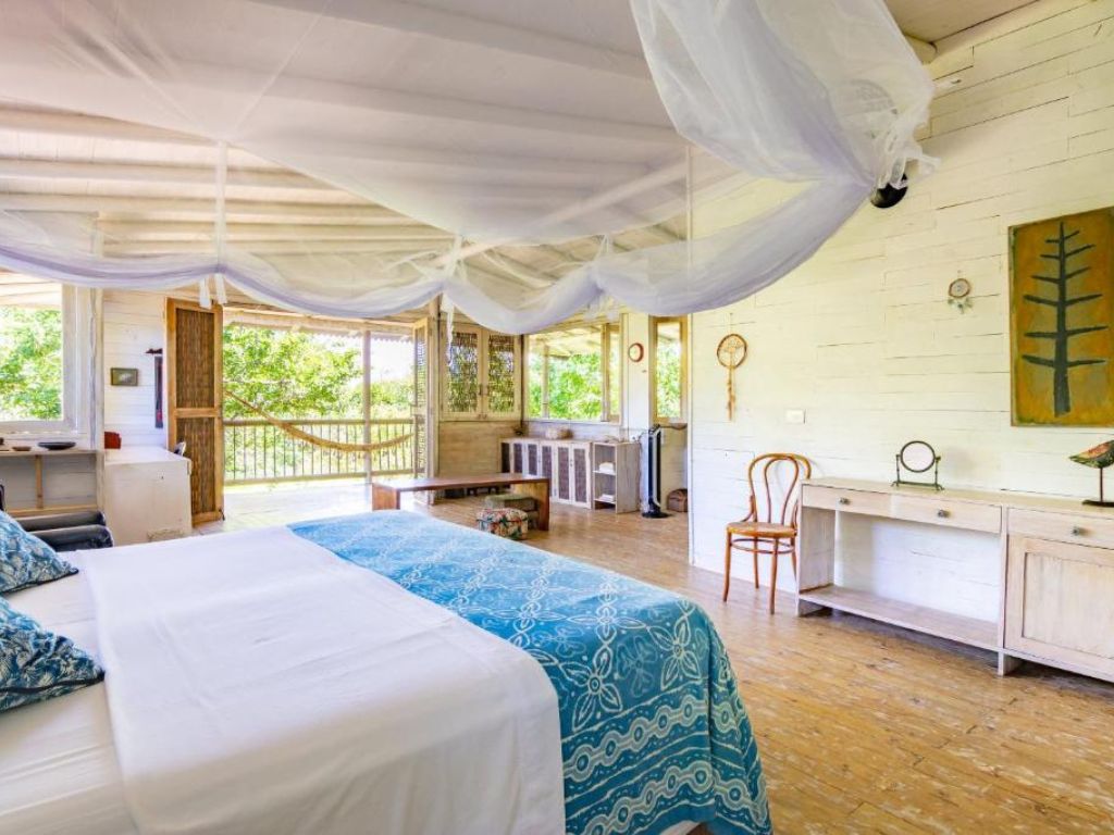 Playa Manglares Baru