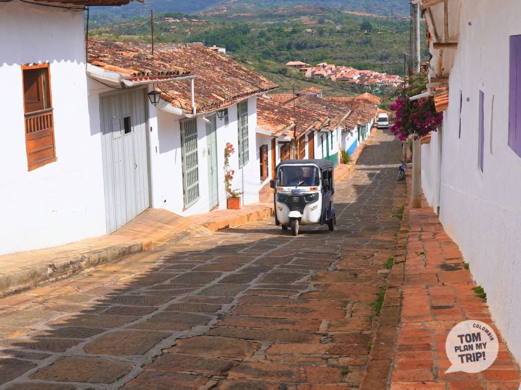 Tuktuk Barichara Santander Colombia - Street (1)
