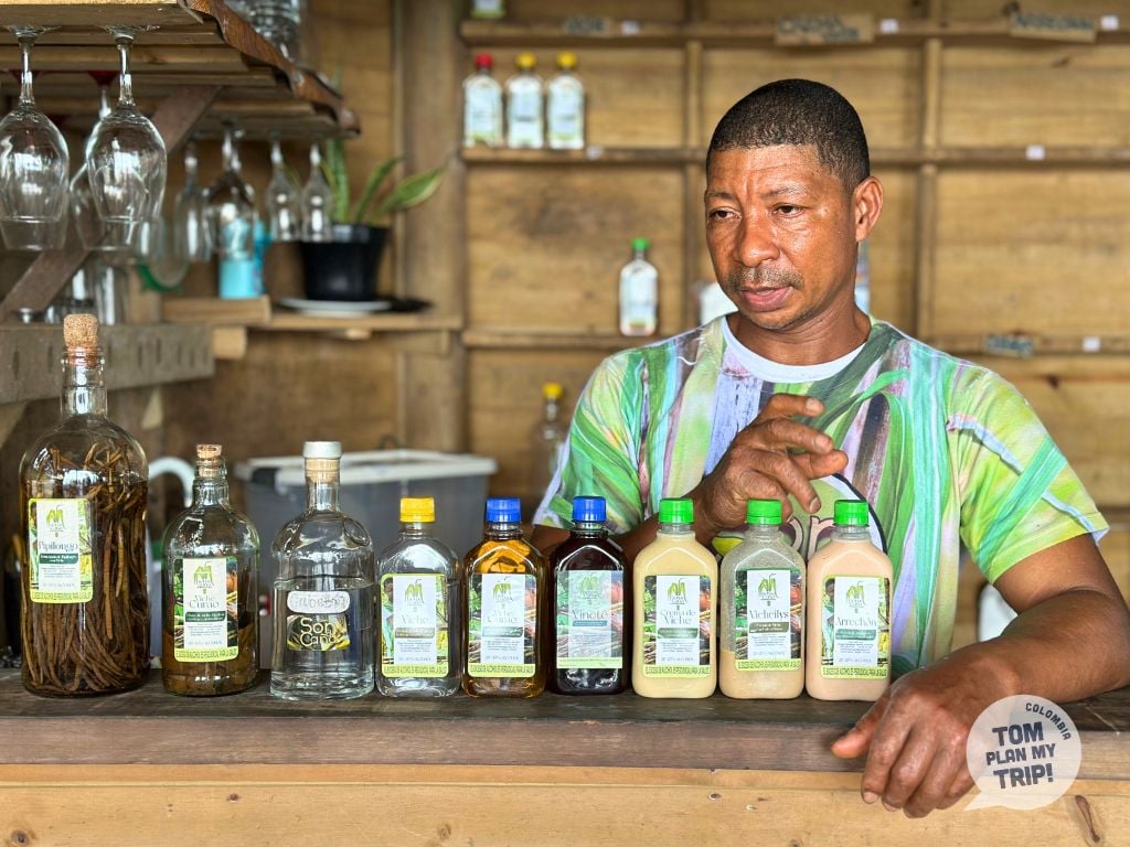 Viche Guachalito Pacific Coast Colombia - People Local (4)